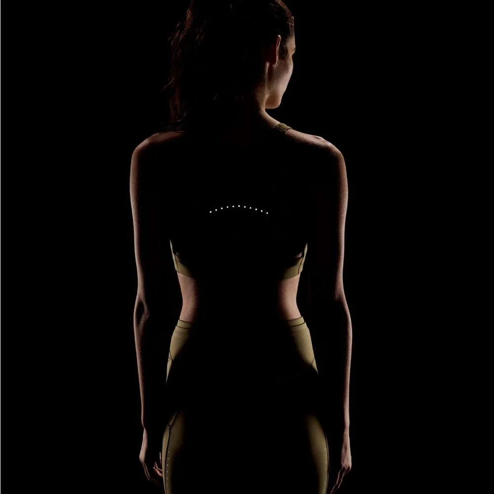 Lululemon large Olive Green Sports Bra medium support - Picture 4 of 4